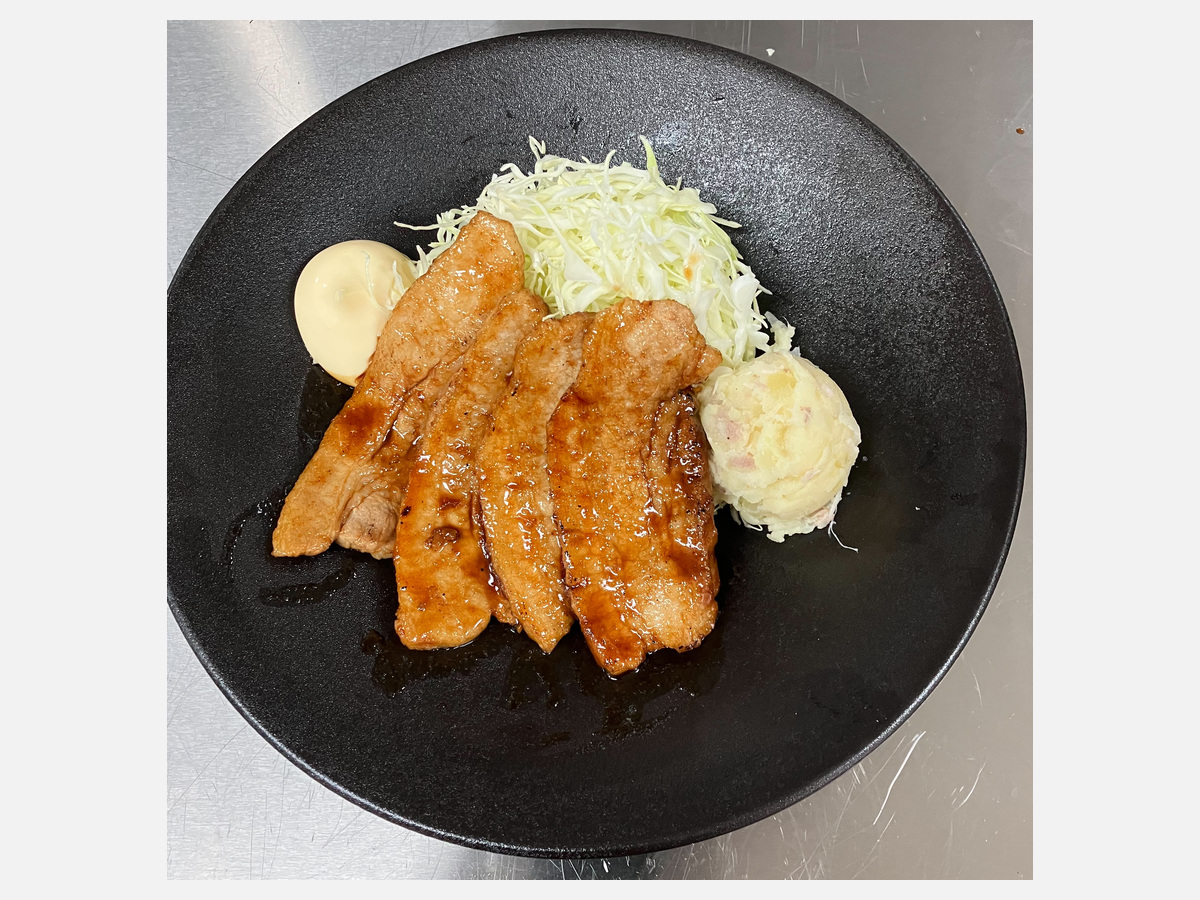 Japanese Ginger Pork / 生姜焼き (2/2)