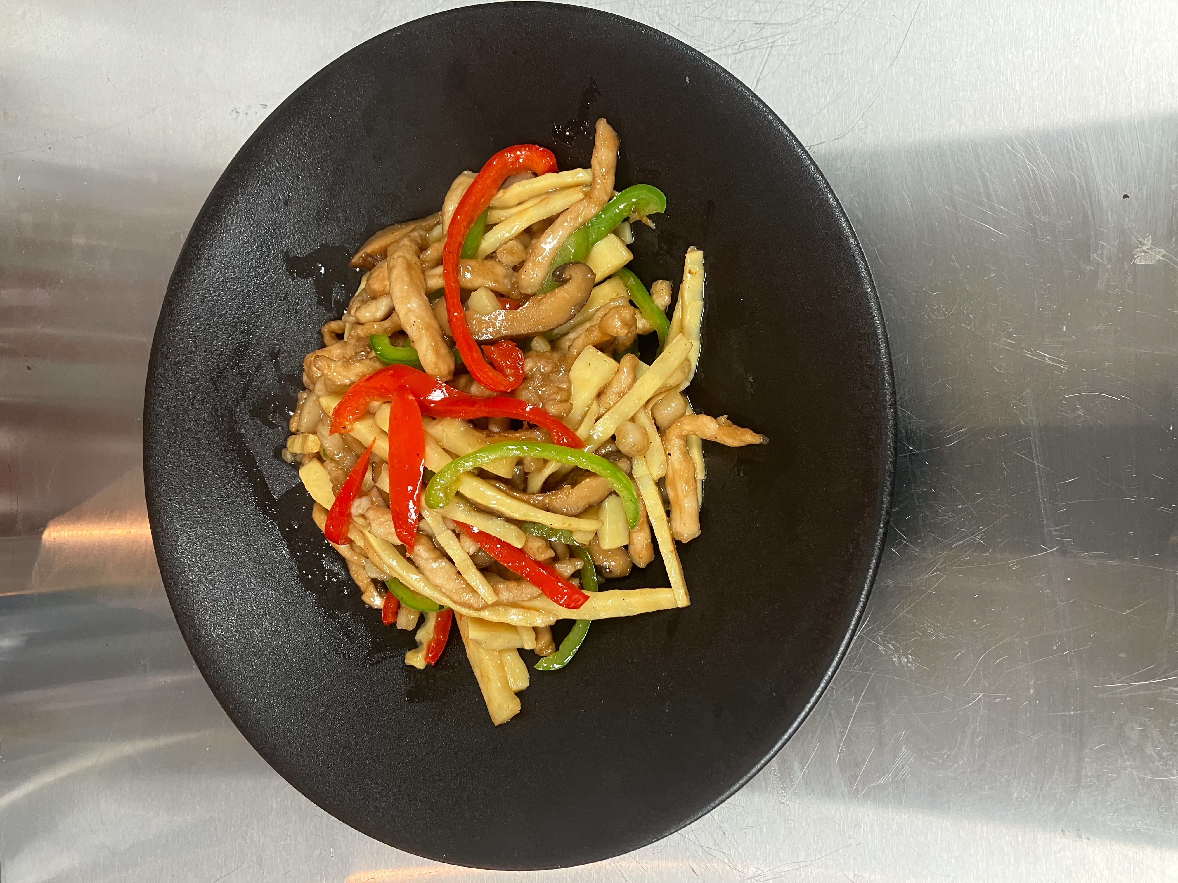 Stir-Fried Pork & Bell Peppers / チンジャオロースー (3/3)