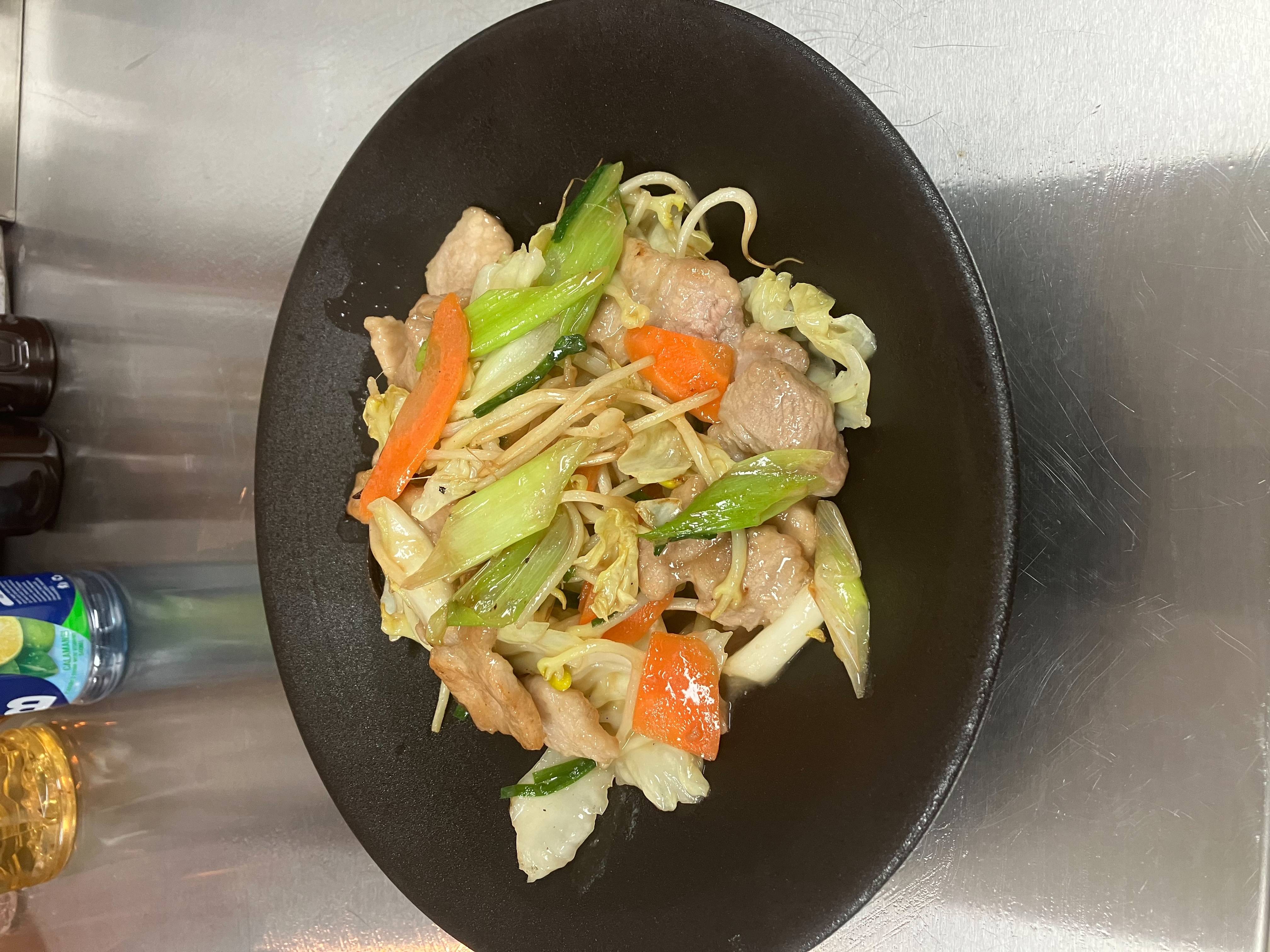 Stir-Fried Pork & Vegetables / 肉野菜炒め (2/2)