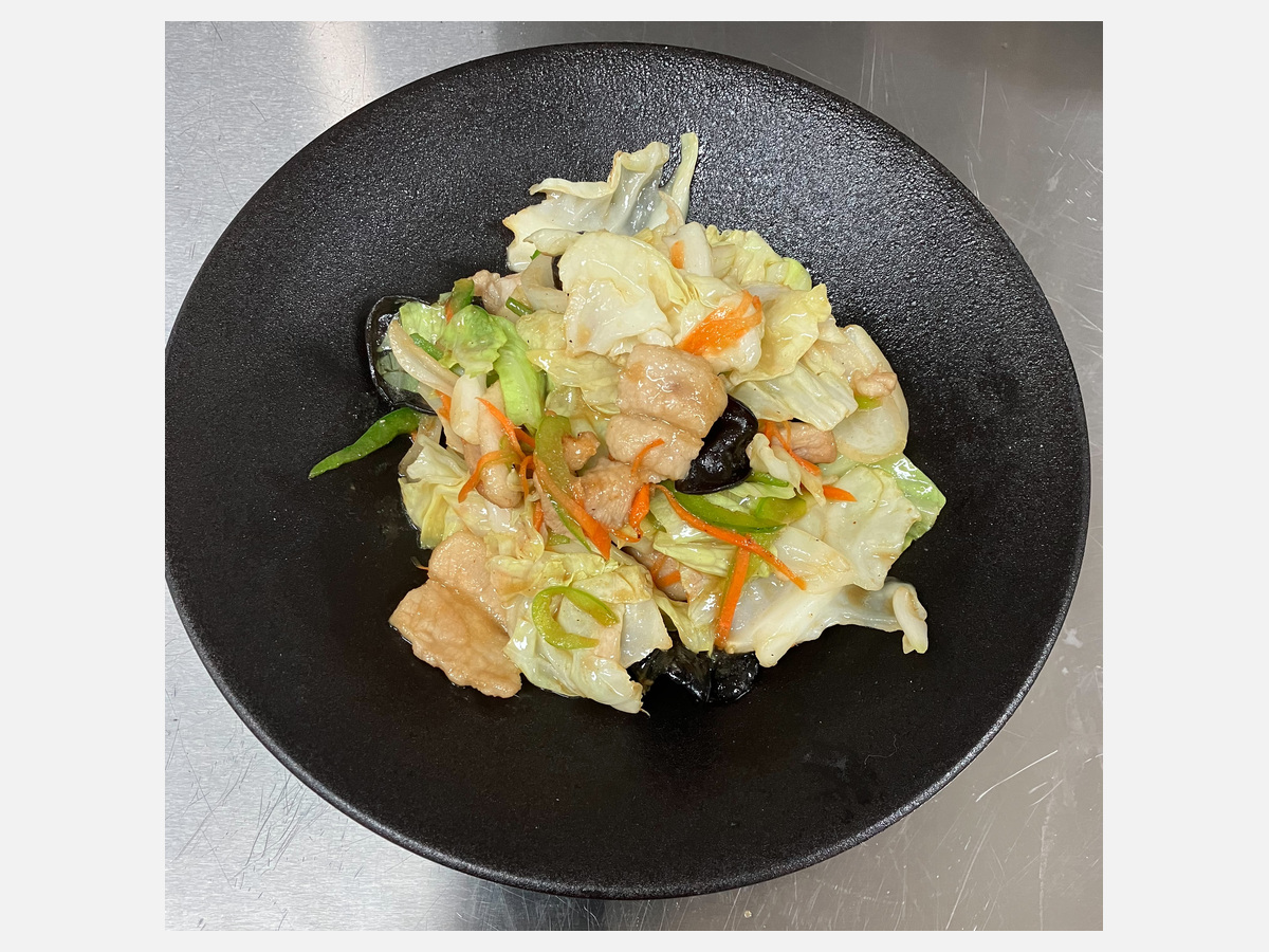 Stir-Fried Pork & Vegetables / 肉野菜炒め (1/5)