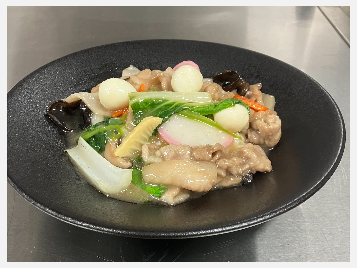 Chinese-Style Rice Bowl / 中華丼 (1/5)