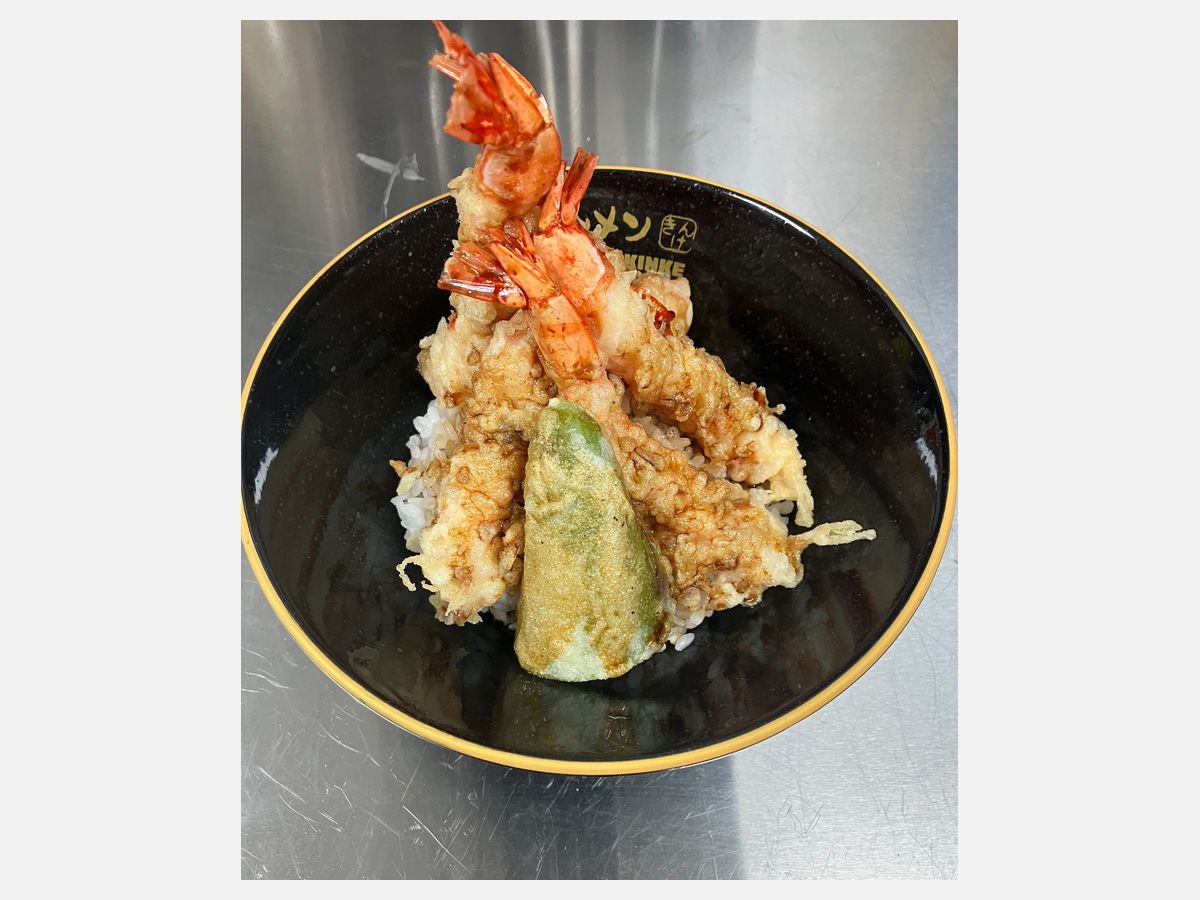 Jumbo Shrimp Tendon / 大エビ天丼 (1/3)
