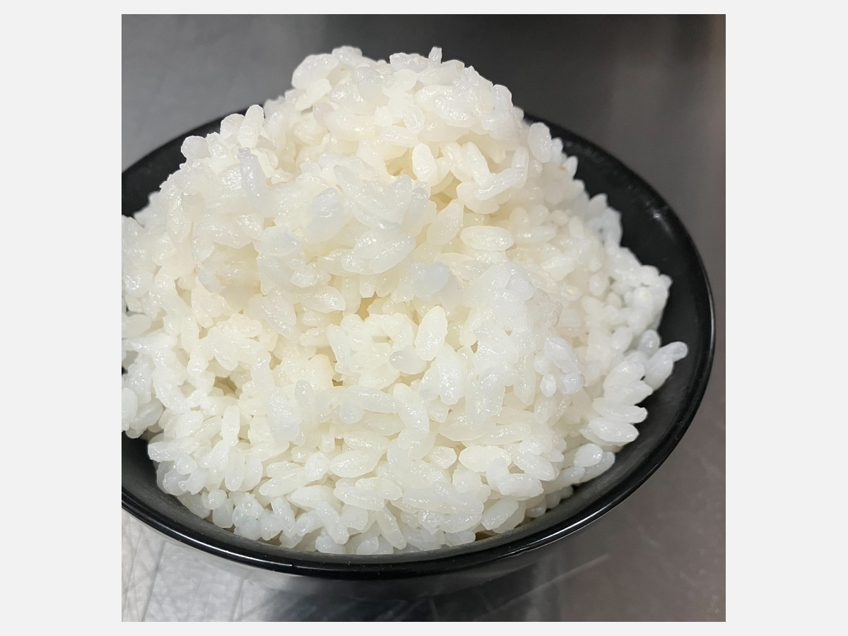 Steamed Rice / ごはん (1/1)