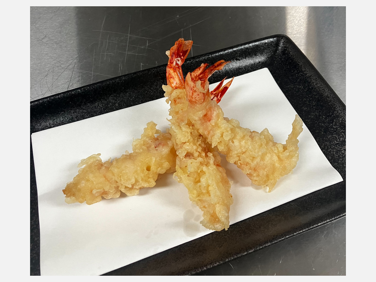 Jumbo Shrimp Tempura / 大エビ天ぷら (1/3)