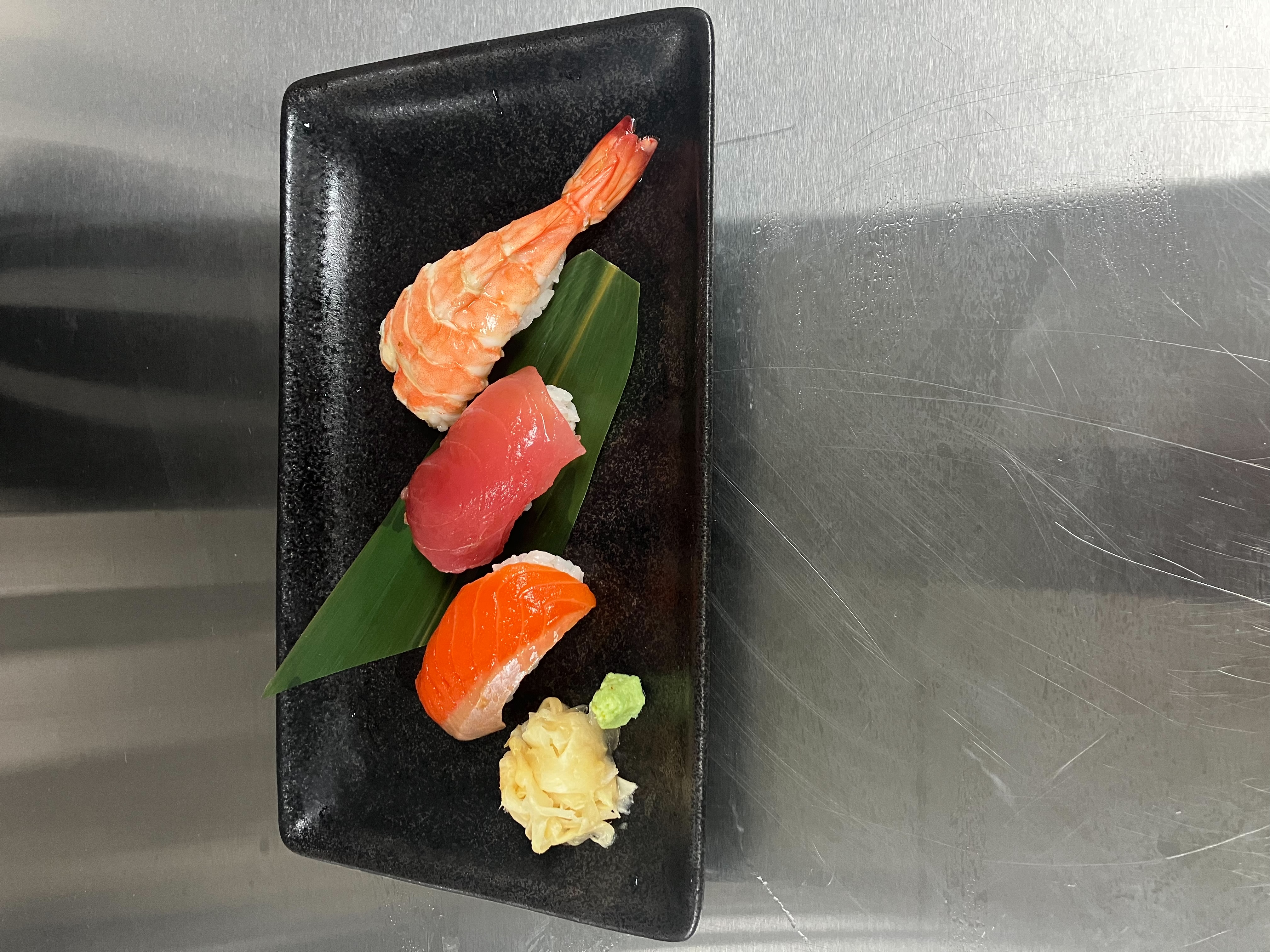 Shrimp Sushi / エビ (2/2)